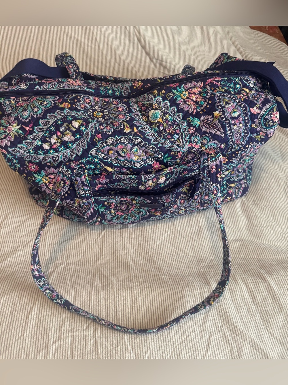 Vera Bradley Large travel Quilted Paisley Duffel with Multicolor Floral Print
